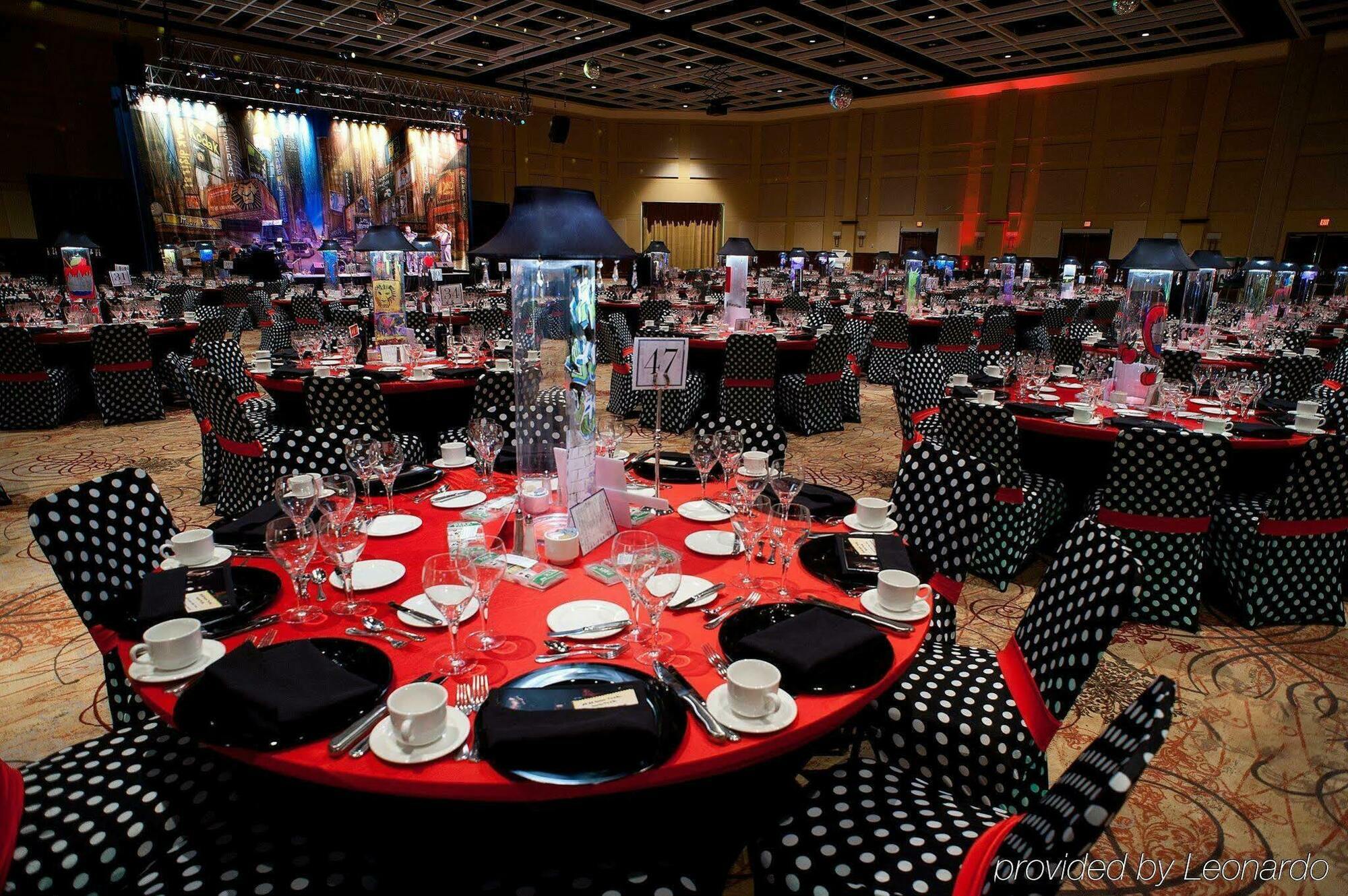 Hotel Marriott At Waterfront Place 3*